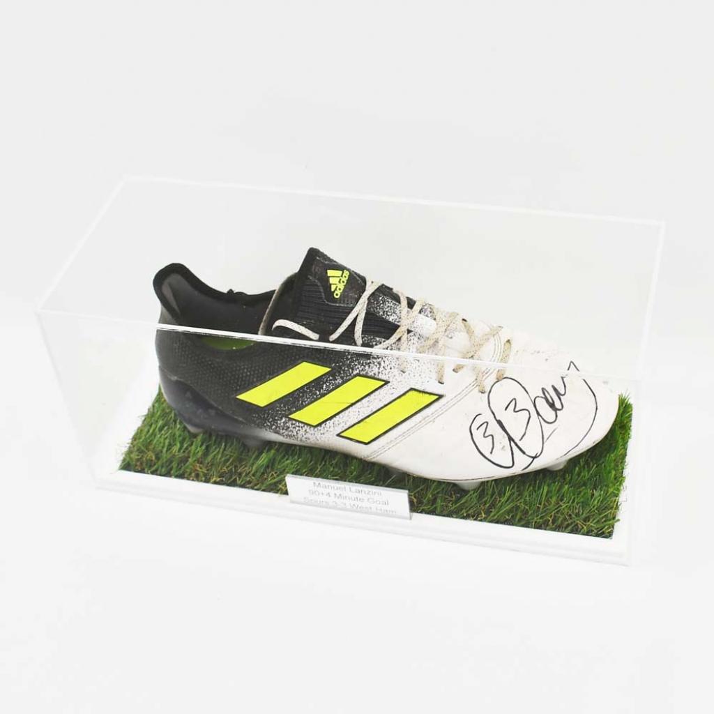 GrassEffect Single Football Boot Display Case Puffin Plastics