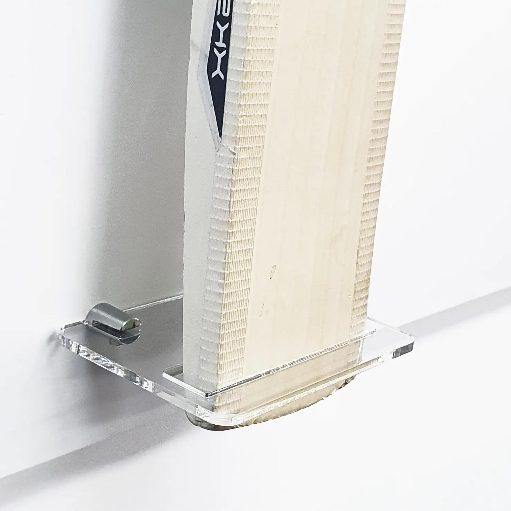 Vertical Cricket Bat Wall Holder Puffin Plastics